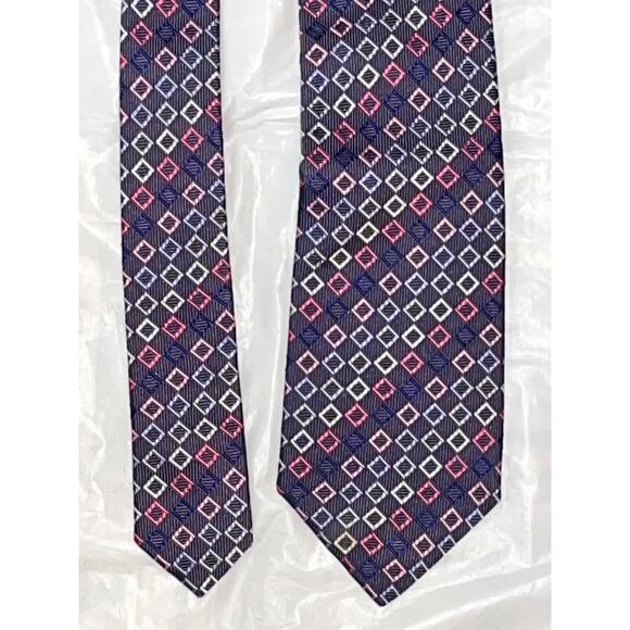 Hilditch & Key All Silk Tie ~ Purple & Pink Squares ~ Necktie - Picture 2 of 7
